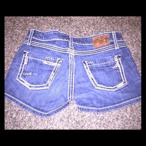 BKE STARLITE JEAN SHORTS!  SIZE 26!